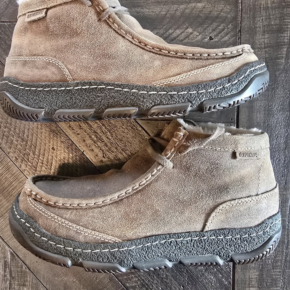 Clarks Original Chukka Boots Womens 7.5 Waterproof  70% Real Fur Lining Brown